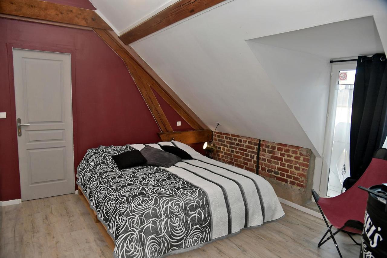 Bed and Breakfast Les Colombines Hombleux Екстер'єр фото